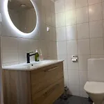Hirsihuvila Kolilla, Lumme Villa Hattusaari