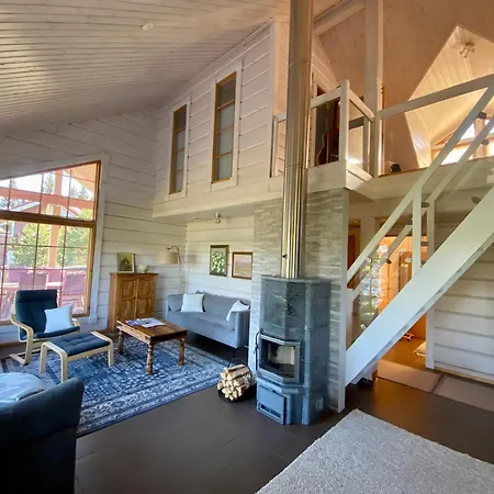 Willa Hirsihuvila Kolilla, Lumme