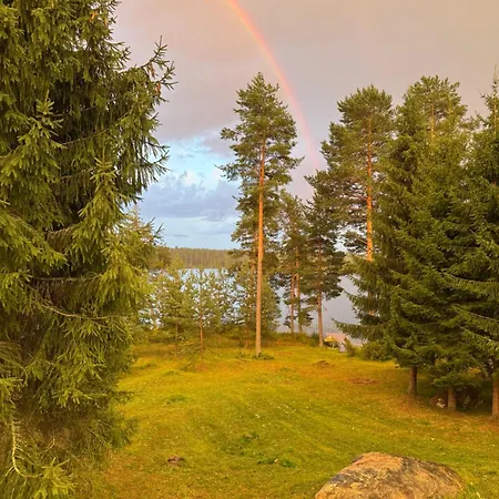 Hirsihuvila Kolilla, Lumme Willa *