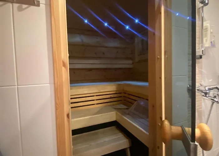 Hirsihuvila Kolilla, Lumme