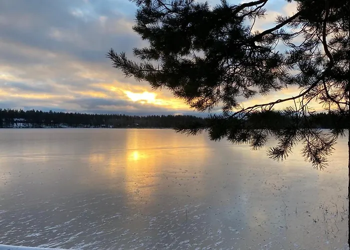 Hirsihuvila Kolilla, Lumme *